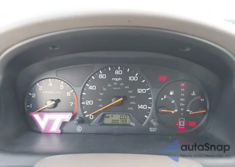 1998 Honda Accord Lx z USA, uszkodzony, nr VIN 1HGCG5642WA013398